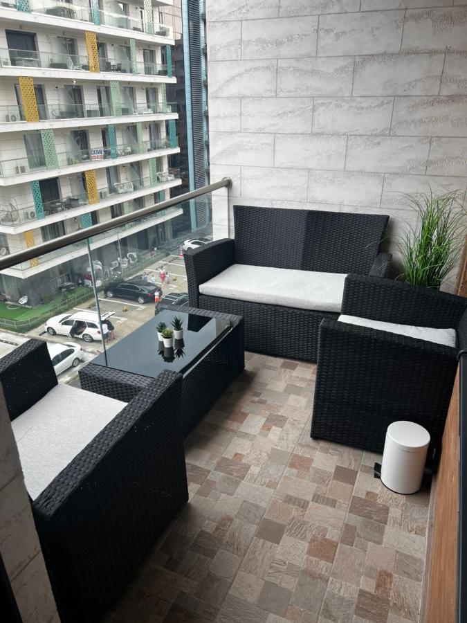 Romeo'S Beachfront Apartment By Loft, Hotel Opera And White Tower Mamaia Exterior foto
